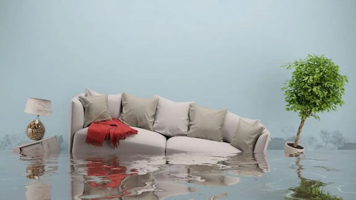 a house with water damage in Memphis Tn
