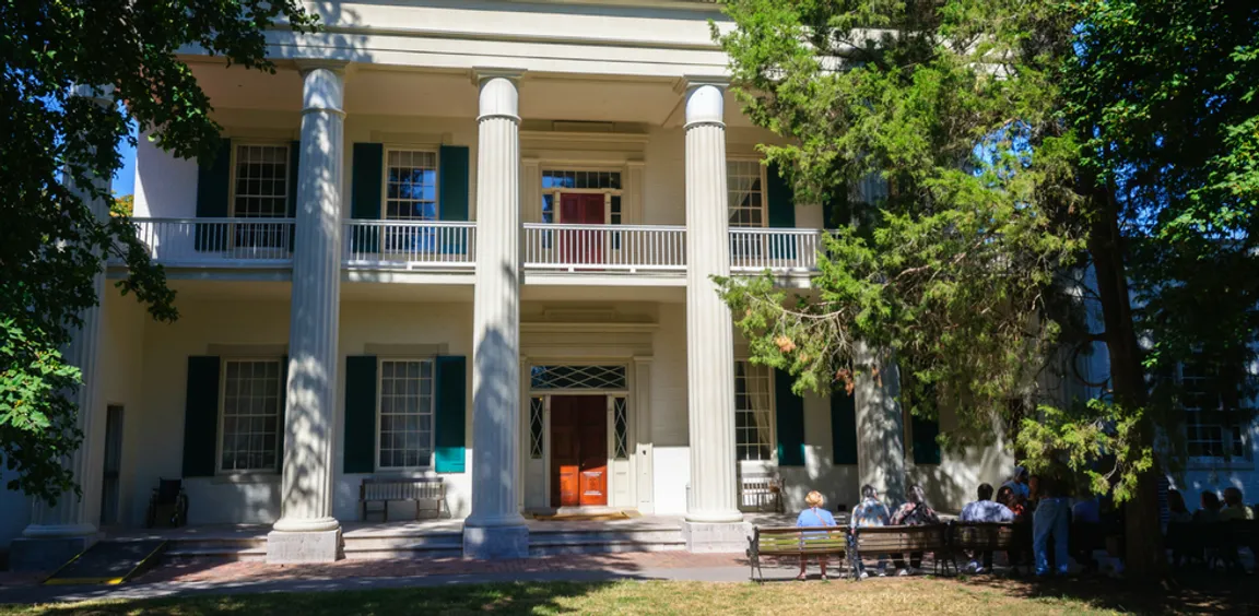 we buy houses hermitage