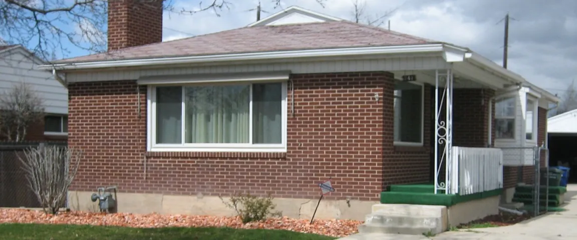 logan utah red brick house
