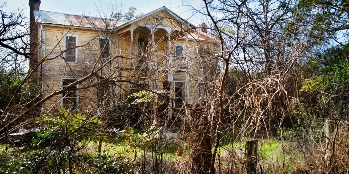 Selling a house that needs repairs Texas