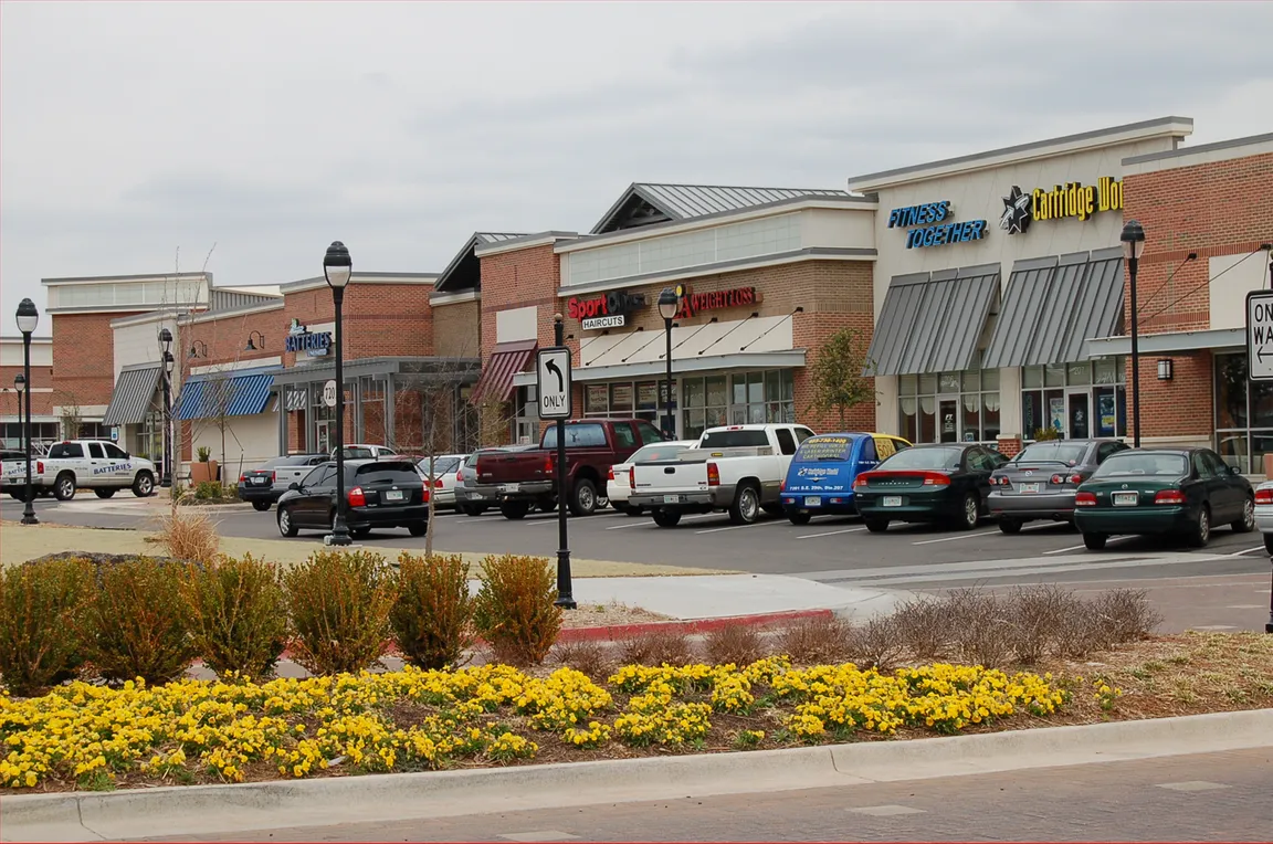 Sell Your House Fast Midwest City. We Buy Homes Midwest City. Contact us today at (918) 516-8885 and say “I Need to Sell My House Fast Midwest City!