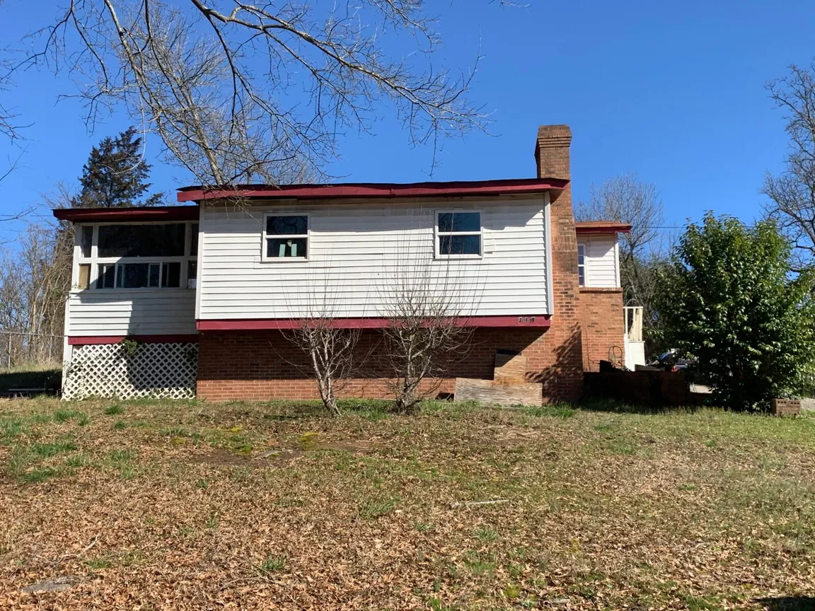 Hard time selling house