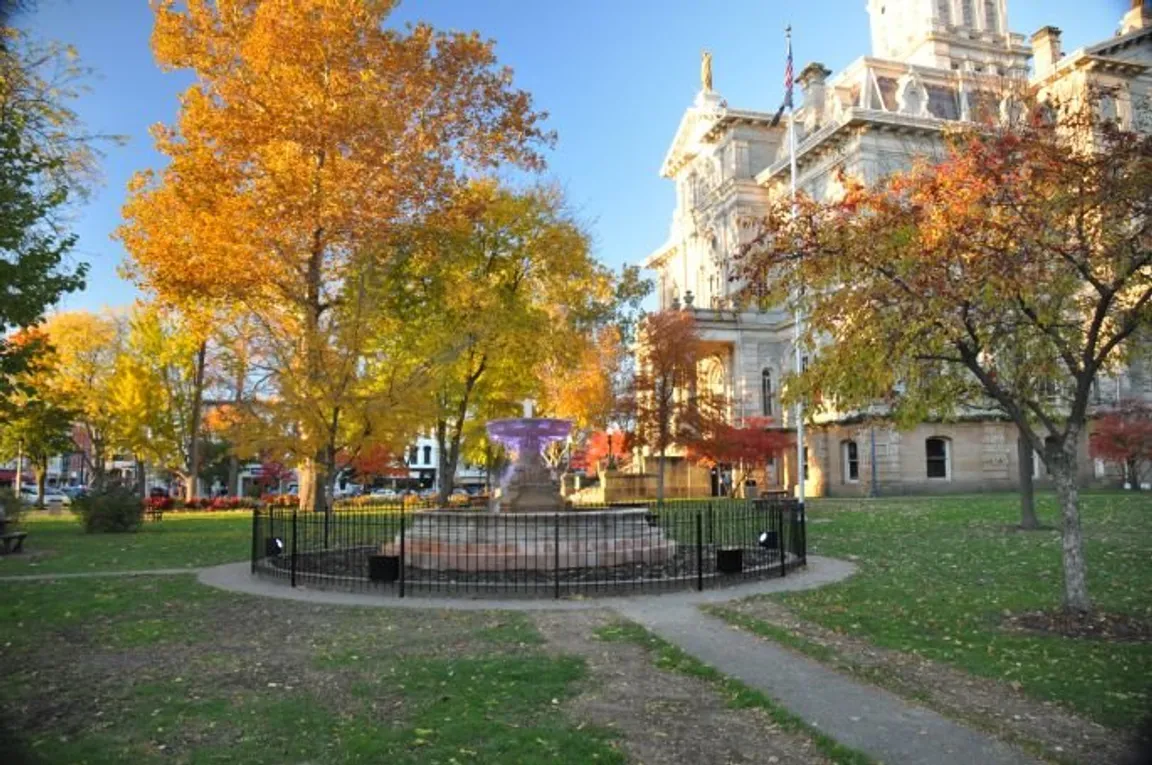 Licking County Court House,20 S 2nd St, Newark, OH 43055 | Sell My House Fast Newark OH | We Buy Houses Newark OH | Homesmith Buys Houses Newark OH | Sell your Newark house fast for cash | 877-HOMESMITH