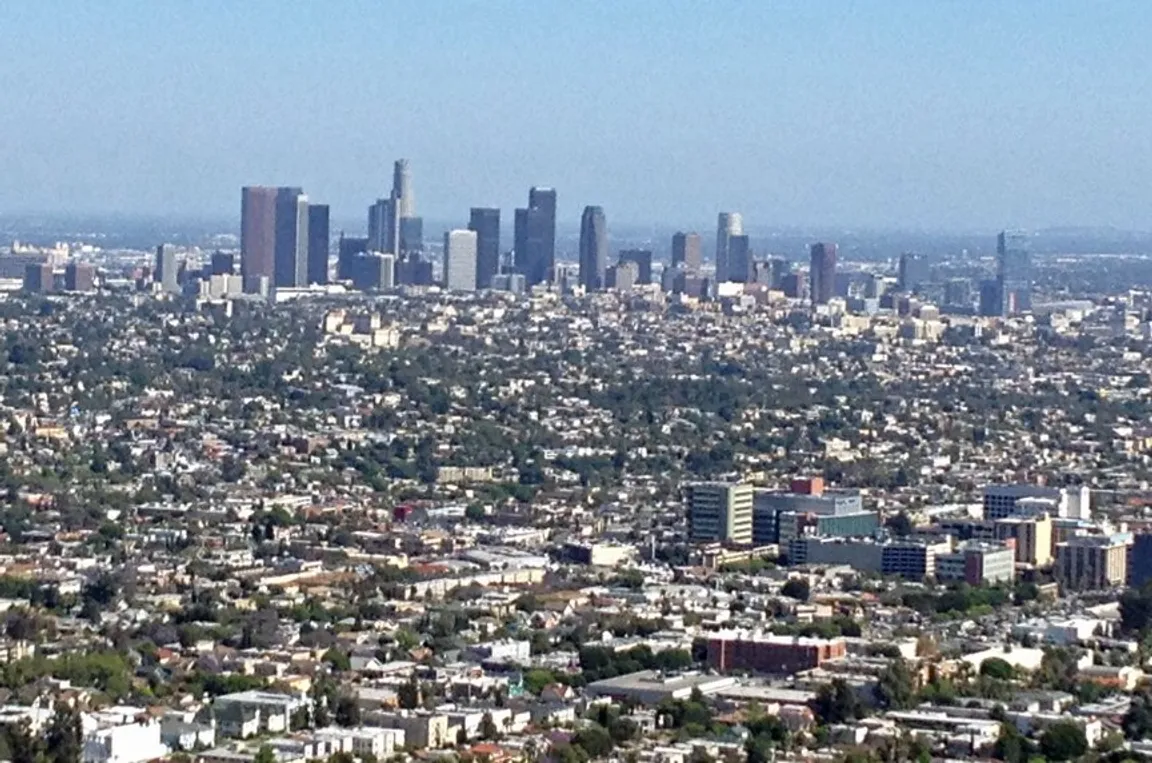 Sell My House Fast Los Angeles | We Buy Houses Los Angeles | Homesmith Group Buys Houses Los Angeles | Sell Hour House Fast for Cash in Los Angeles. Contact us today!