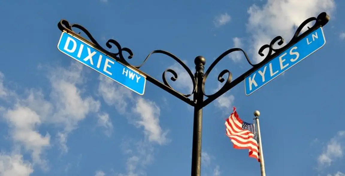fort wright dixie and kyles ln street signs - we buy houses in fort wright ky