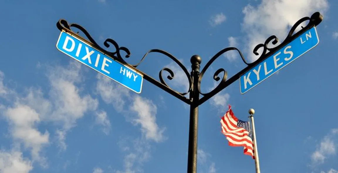 fort wright dixie and kyles ln street signs - we buy houses in fort wright ky