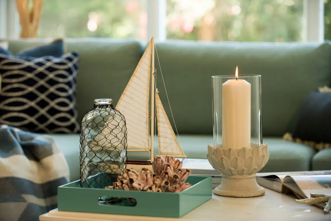 staging tips to sell your northern kentucky home - scented candle staged