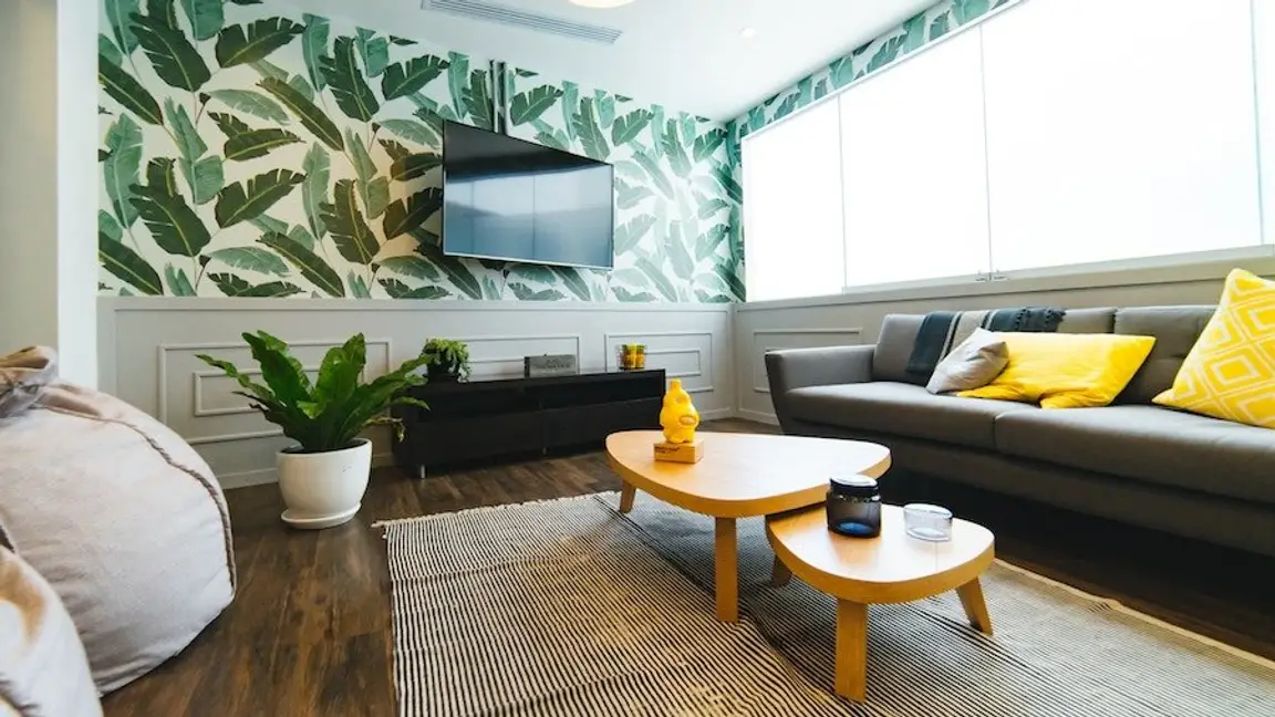 house selling tips in Cincinnati OH - staged living room