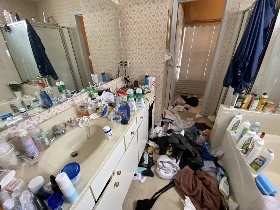 Ways To Know Your House is More Trouble Than It is Worth - Messy Bath