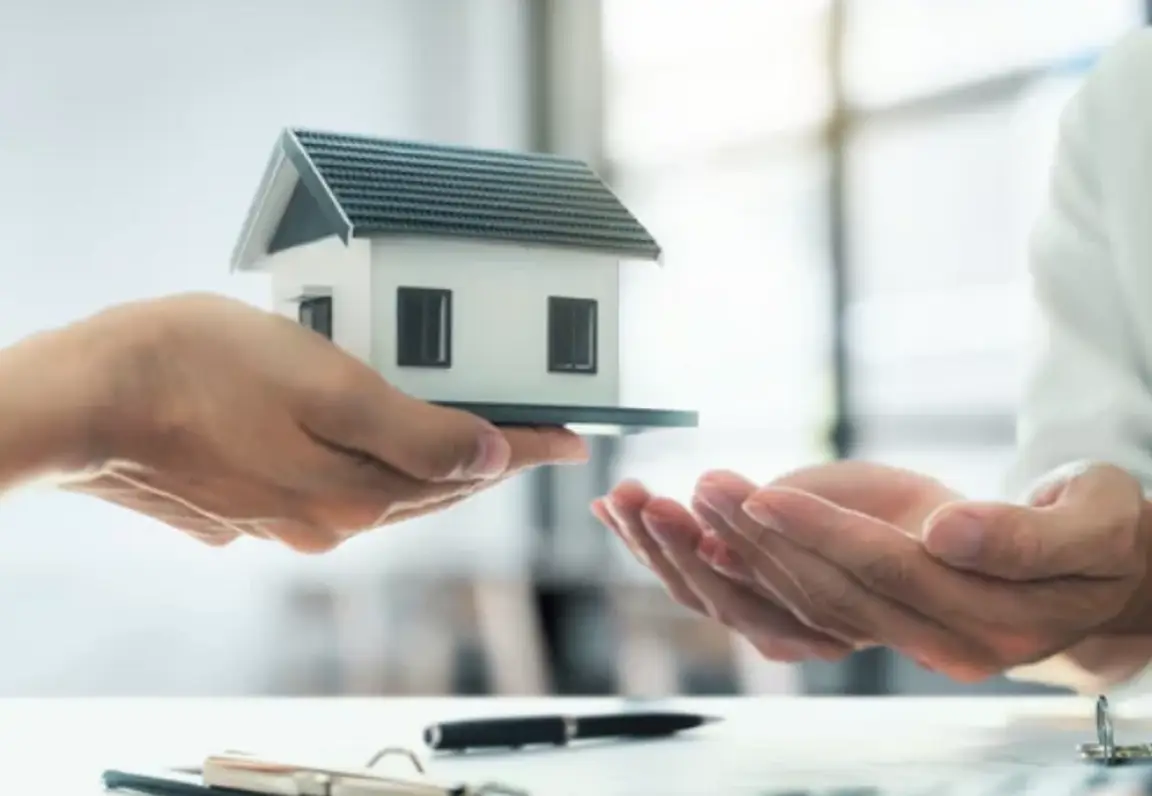Reasons to Sell Your House As-Is- offering house