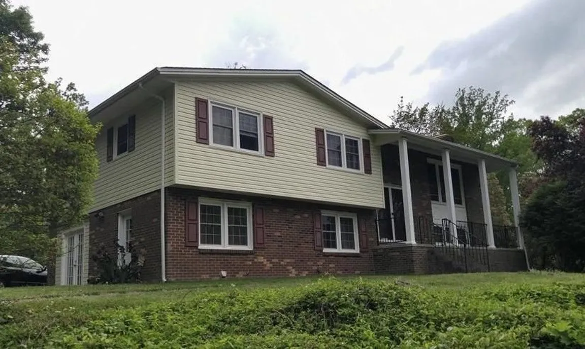 sell my house fast in north carolina for cash, we buy houses, avoid foreclosure, inherited houses, we buy houses fast for cash