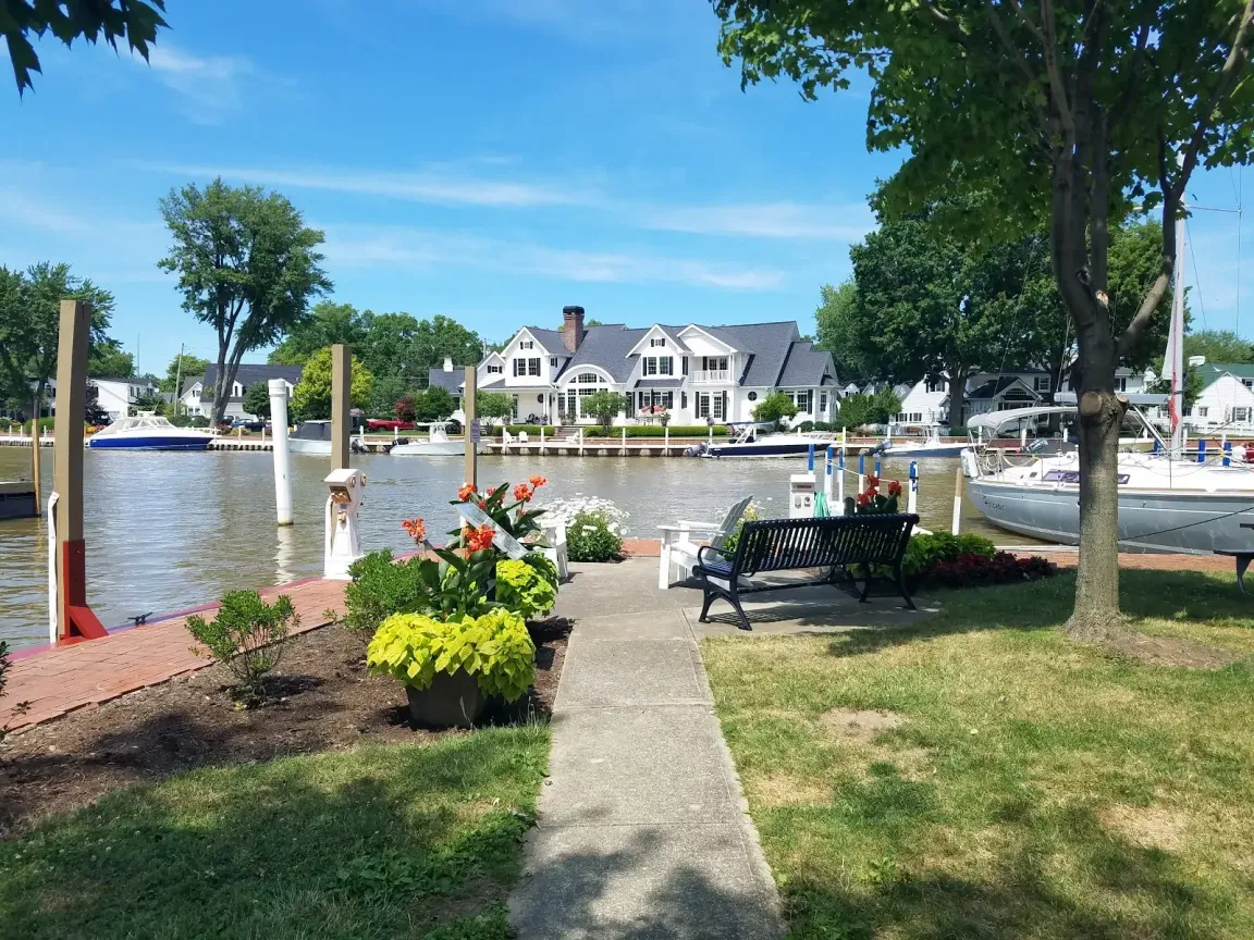 Sell my house fast in Harbor View Toledo OH