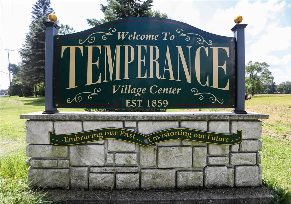 we buy houses in Temperance MI