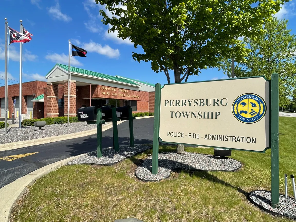 Cash house buyers in Perrysburg Township OH