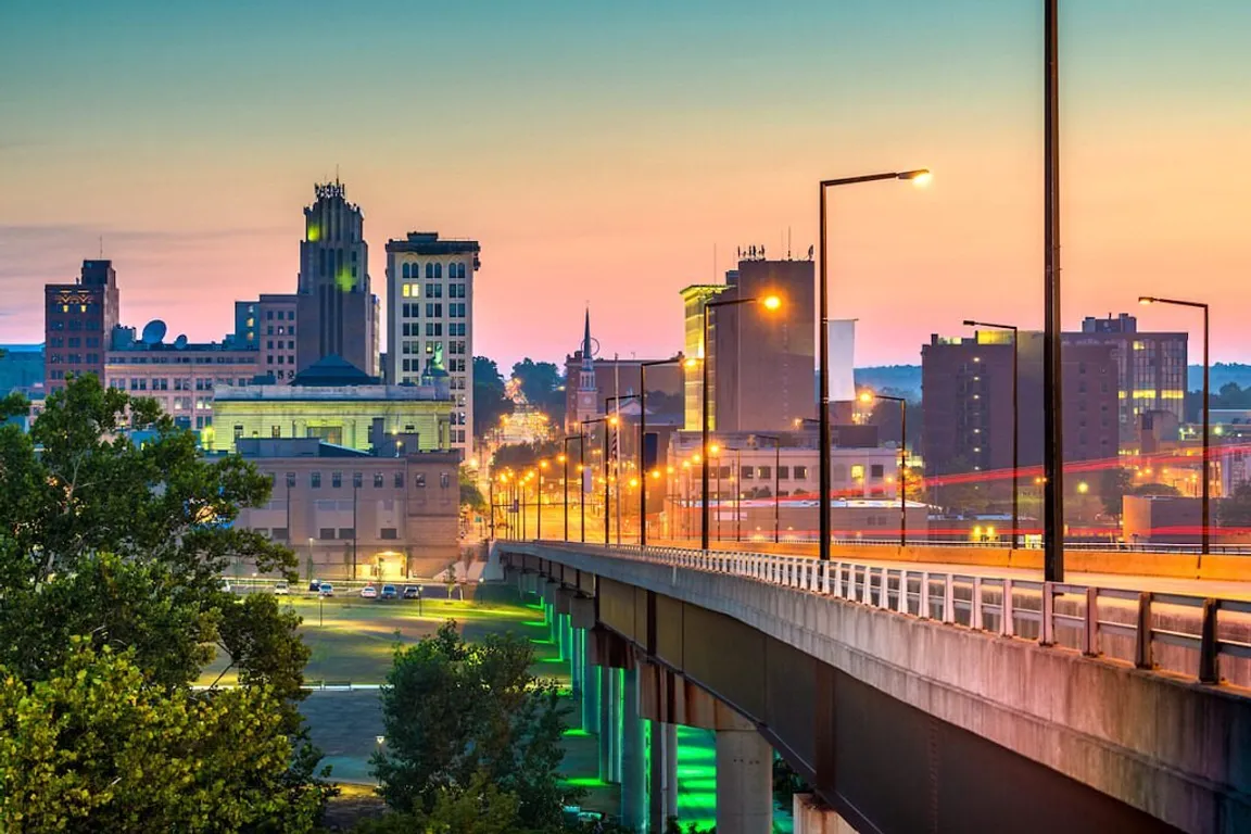 We buy houses in akron
