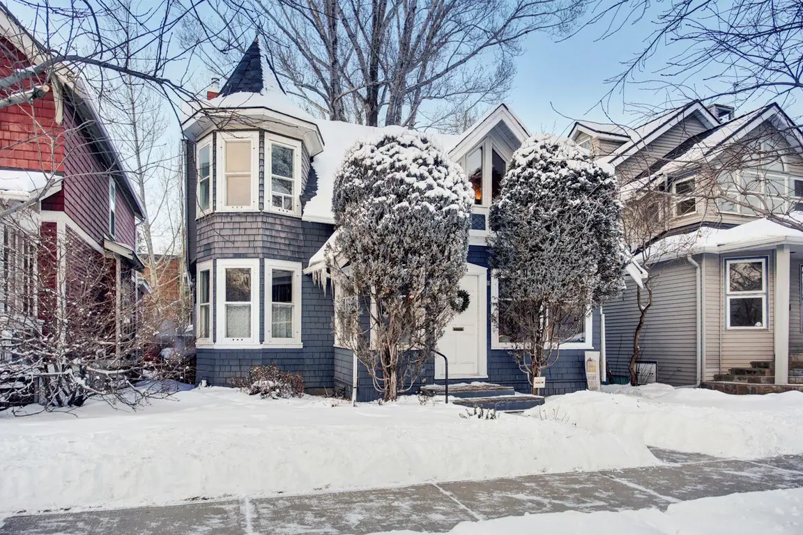 Selling a Calgary house as-is that needs repairs