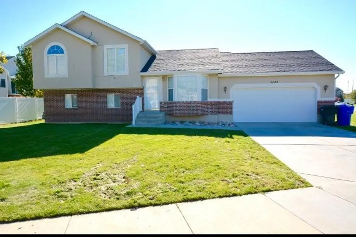 Front of home in Farmington UT with rent to own terms