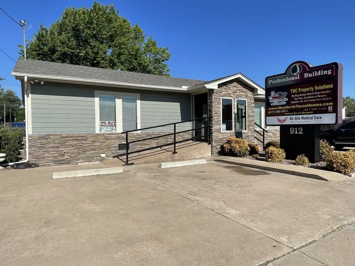 We pay cash for houses when you need to sell your house fast in North Texas.