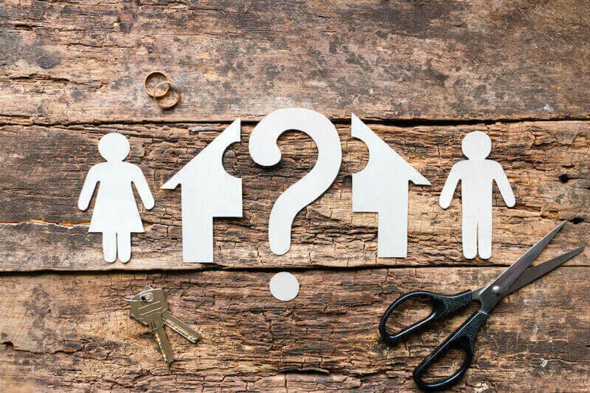 divorced couple decide how to share a house
