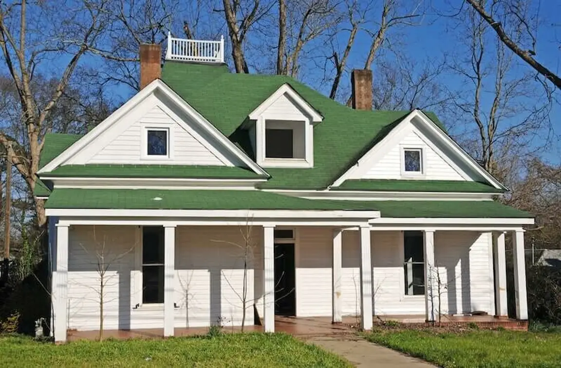 Selling a House in the Fall in Nebraska