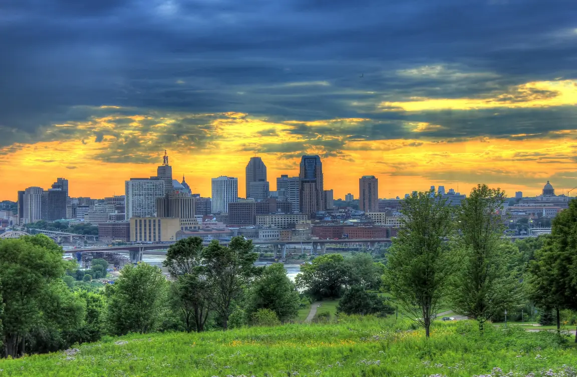 twin cities skyline