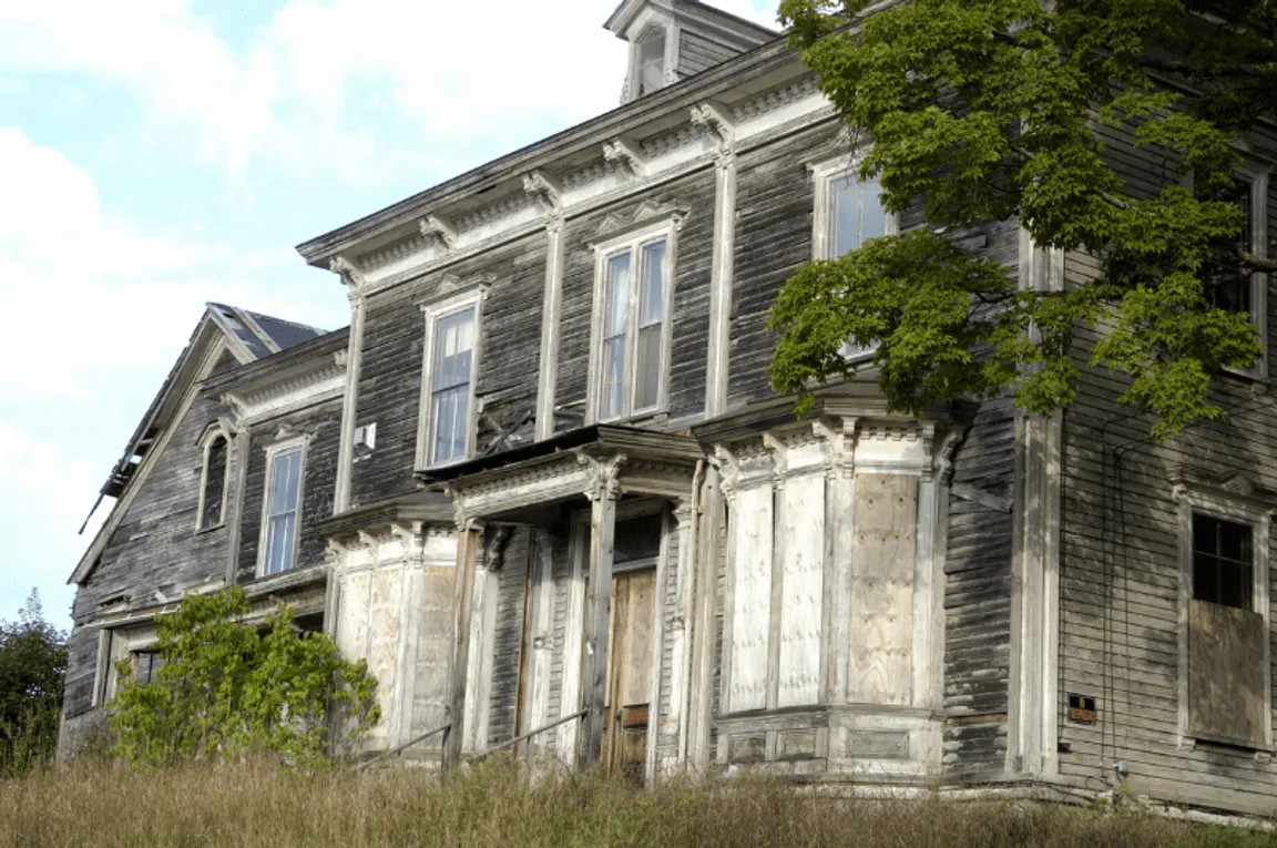 What Happens to Tenants When a Property Is Condemned