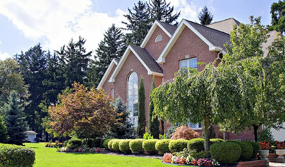 4 Cheap Ways to Enhance Your Home's Curb Appeal in Georgia