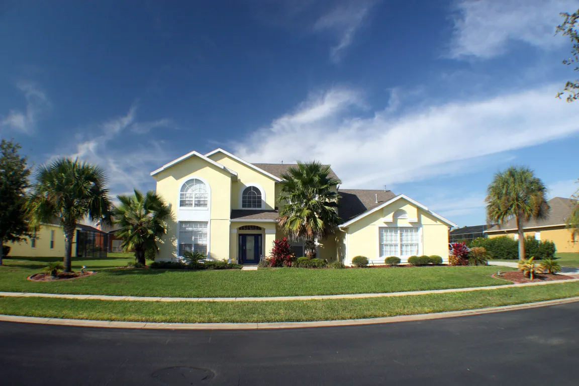 4 Things You Should Know About Listing Costs When Selling Your House in Florida