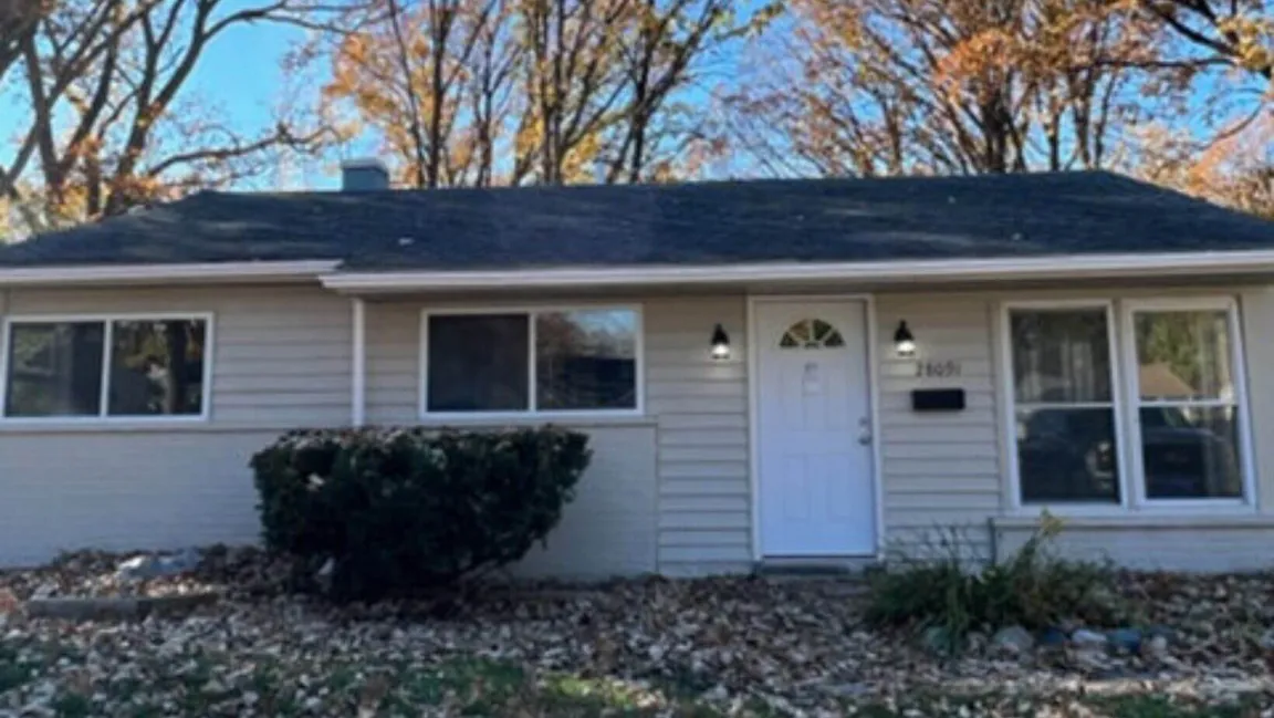 we buy houses for cash Harper Woods MI