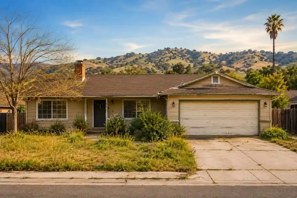 Sell my house fast Morgan Hill CA homeowner selling a distressed house for cash without repairs or real estate agents