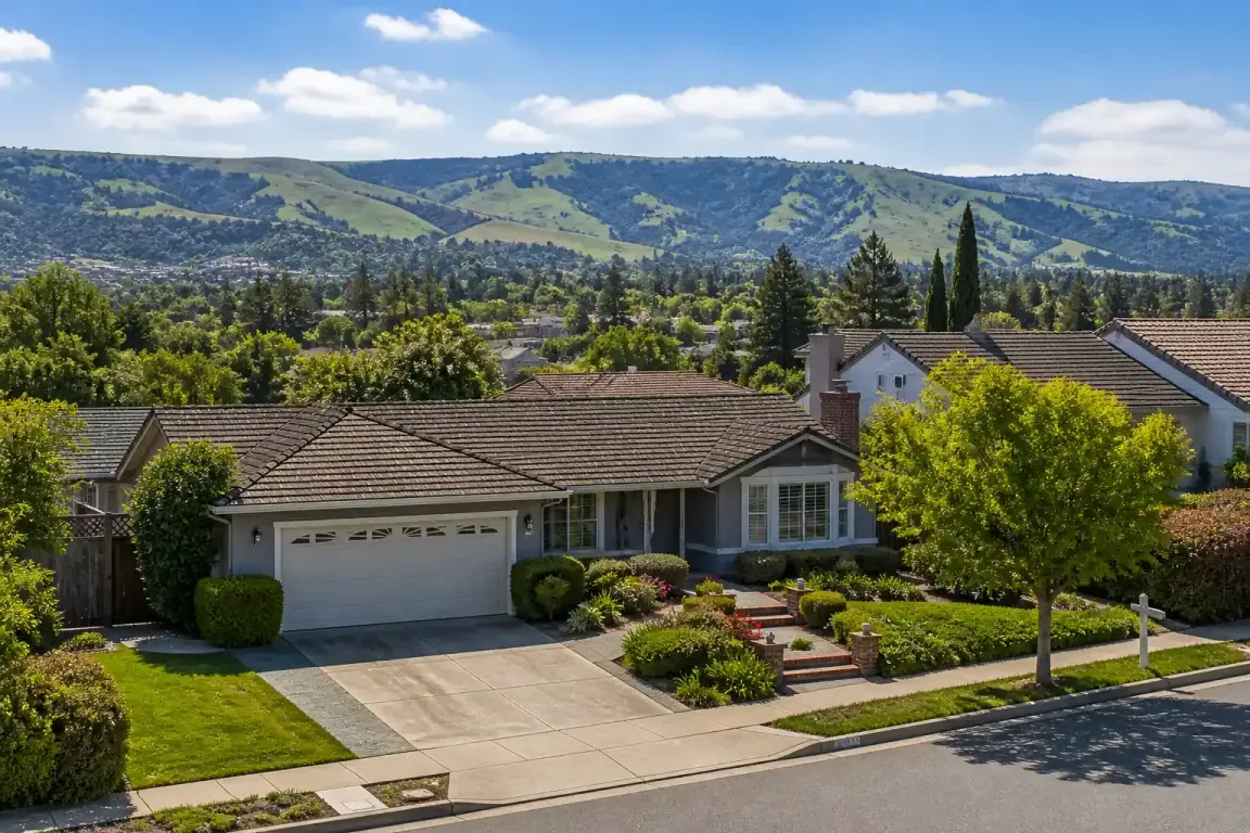 pleasanton california homes with hills scenic neighborhood view sell my house fast pleasanton ca