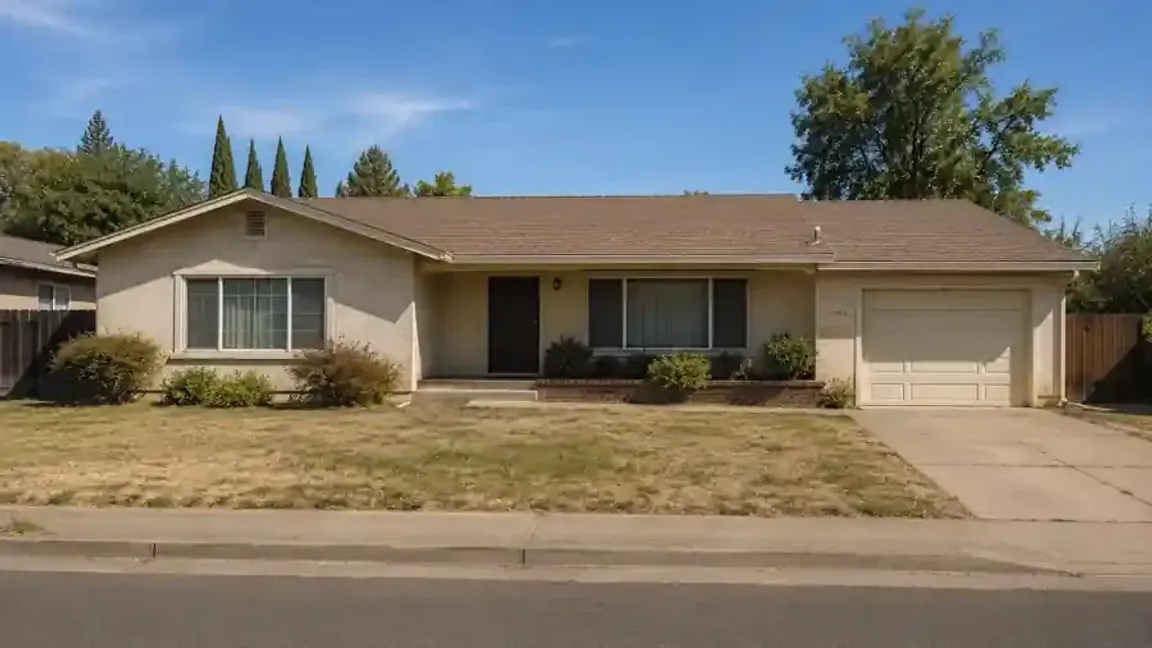 Sell my house fast in Merced, California with this original-condition home that can be sold as-is for cash without repairs or updates.