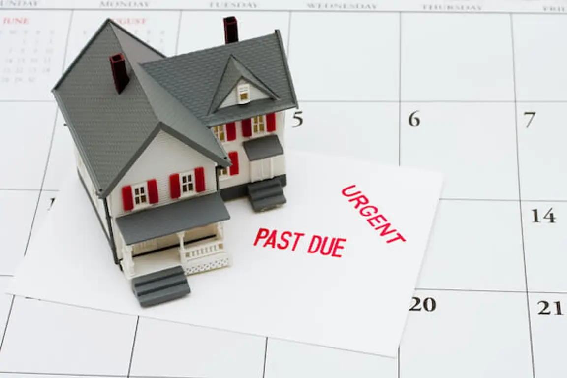 Calendar Showing Trouble Paying the Mortgage