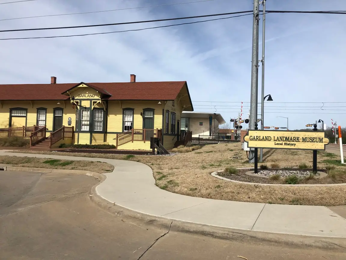 We Buy Houses Garland TX