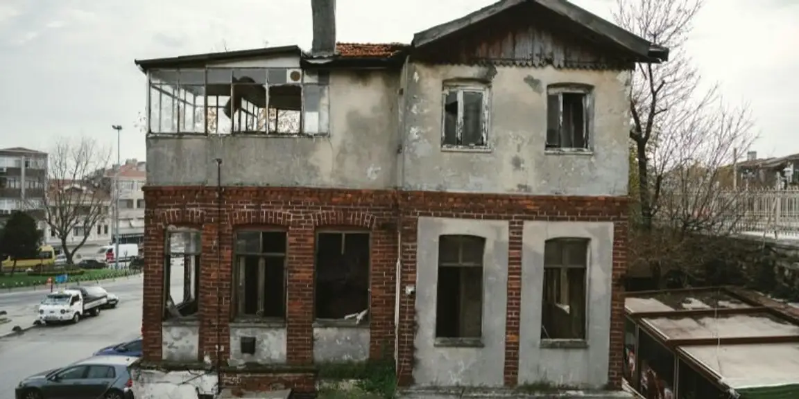 Selling a Home Marked as Condemned in [market_city]