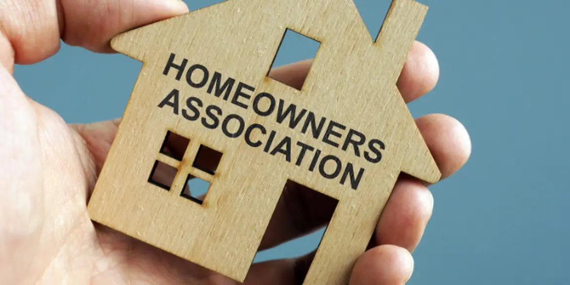 Who is in Charge of Paying Hoa Fees at Closing In [market_city]