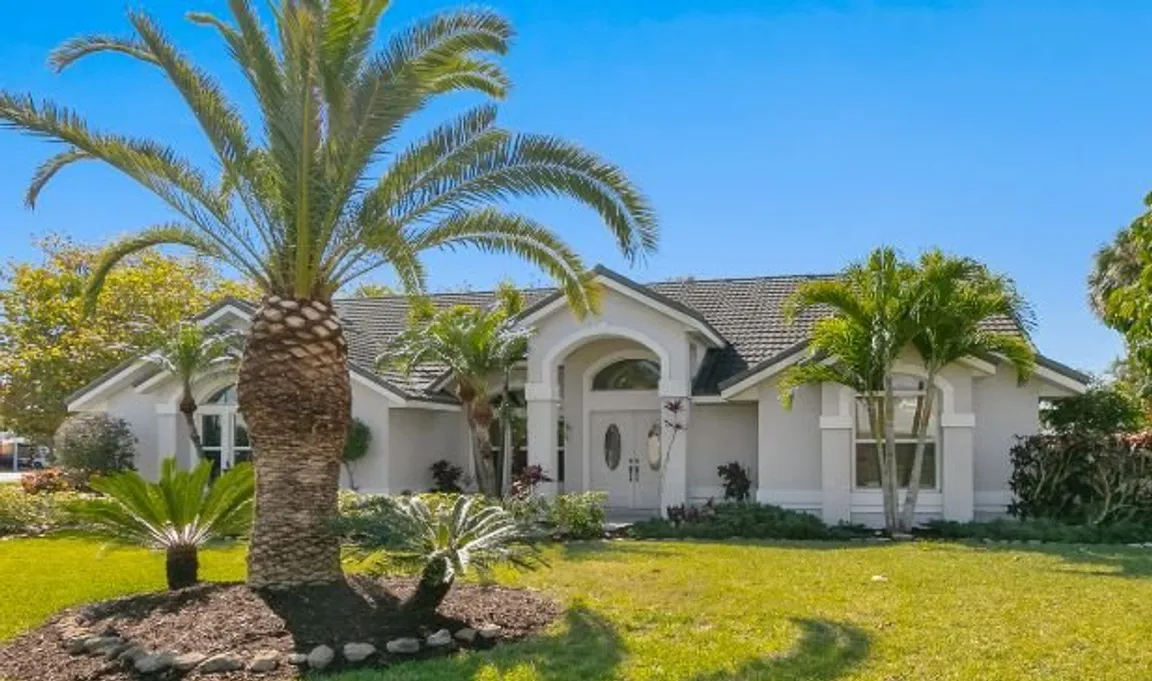 Thinking of selling your Beachside Home? Give us a call and let's get you moving! (321) 505-5350