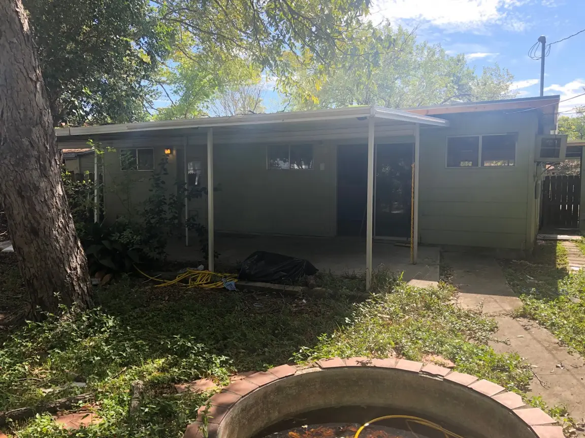 319 Cherry Ridge - Wholesale Deal in San Antonio, TX