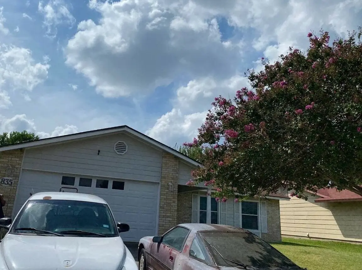 835 Robinair Dr | HOT Wholesale Deal in San Antonio, TX