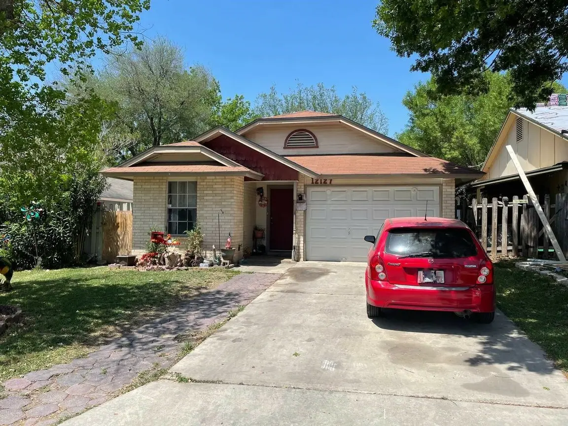 12127 Ridge Summit St | HOT Wholesale Deal in San Antonio, TX