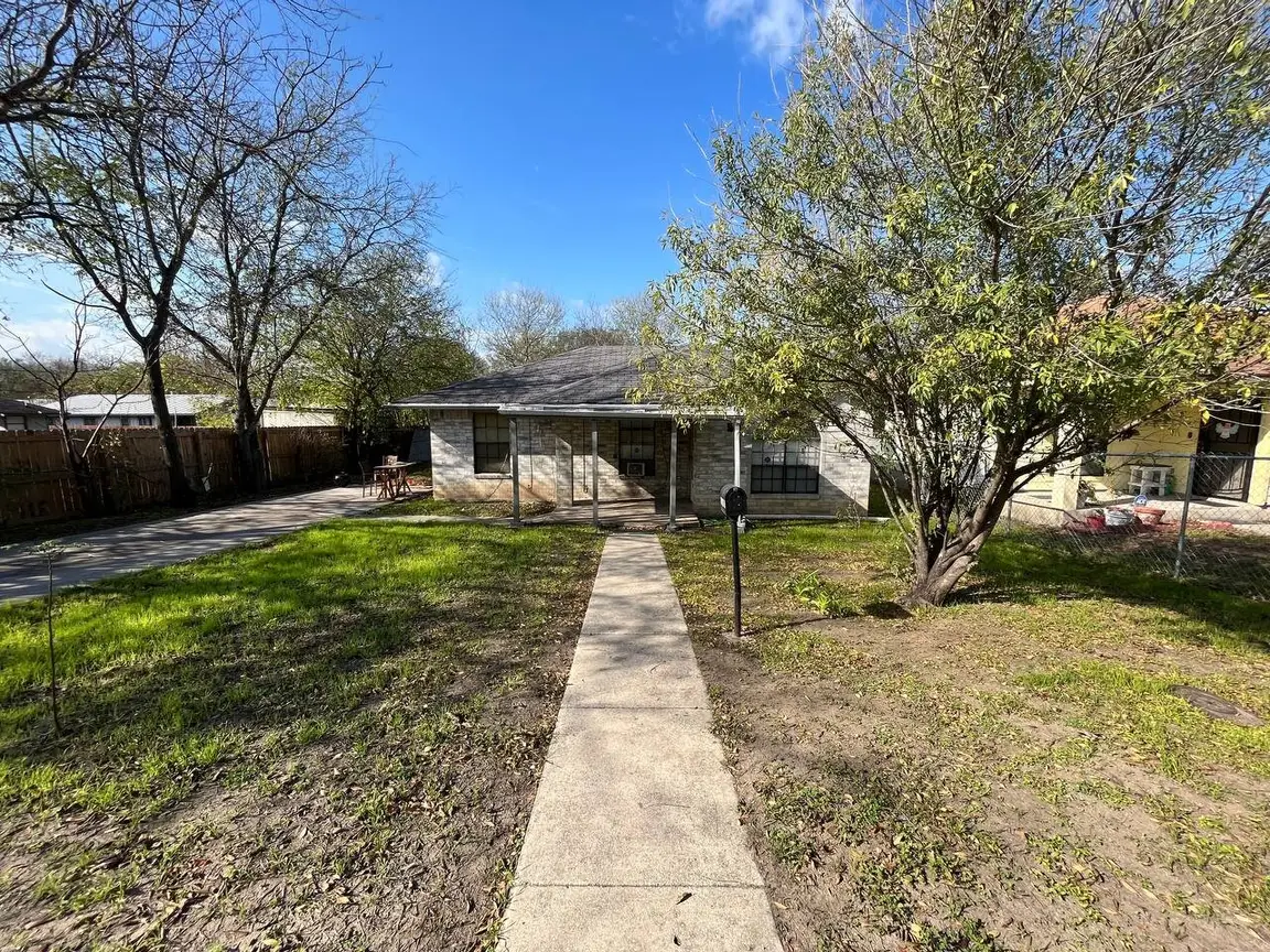 1615 Ash St | HOT Wholesale Deal in San Antonio, TX
