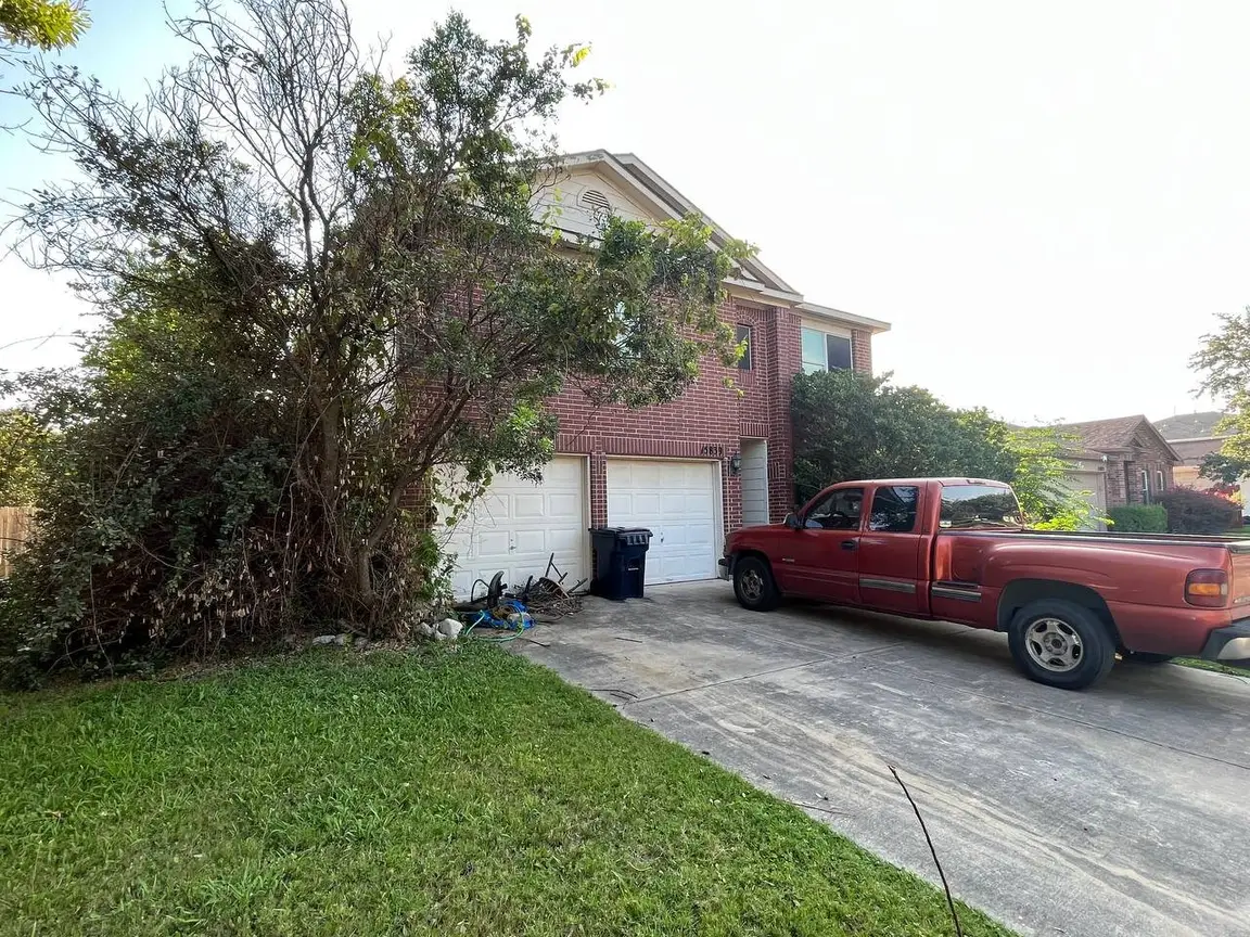 15839 Brisbane Dr | HOT Wholesale Deal in San Antonio, TX