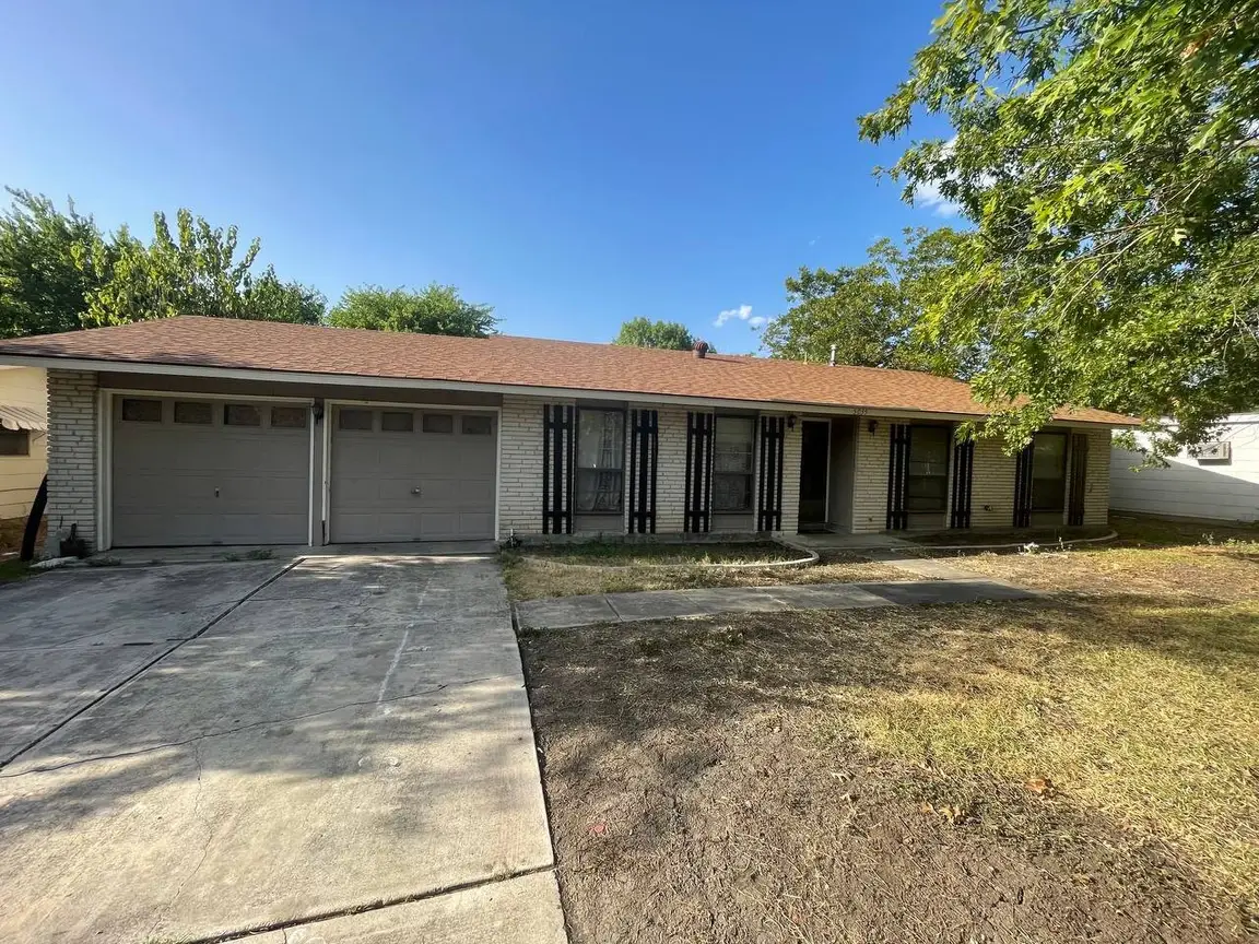 5035 Lancelot Dr | HOT Wholesale Deal in San Antonio, TX