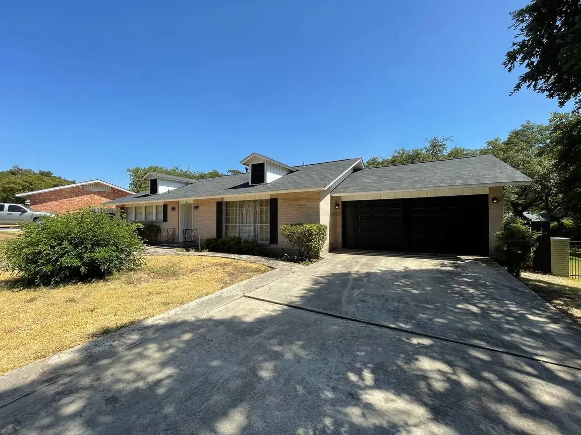 1006 Melissa Dr | HOT Wholesale Deal in San Antonio, TX