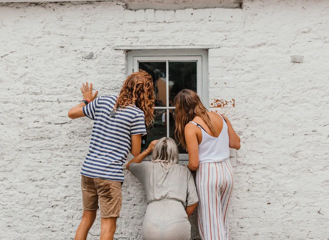 Sell House Fast with squatter Chicago