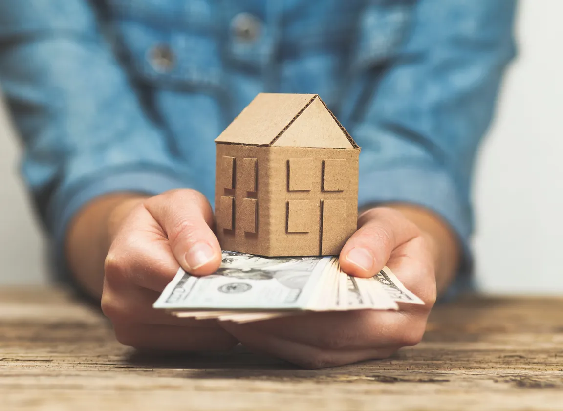 Sell House as is with Tenant Illinois