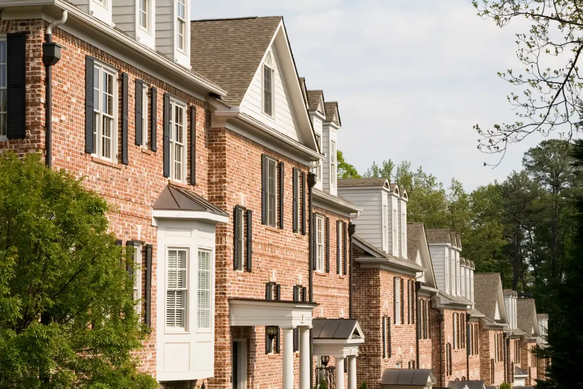 Atlanta Townhomes - We Buy Houses Atlanta