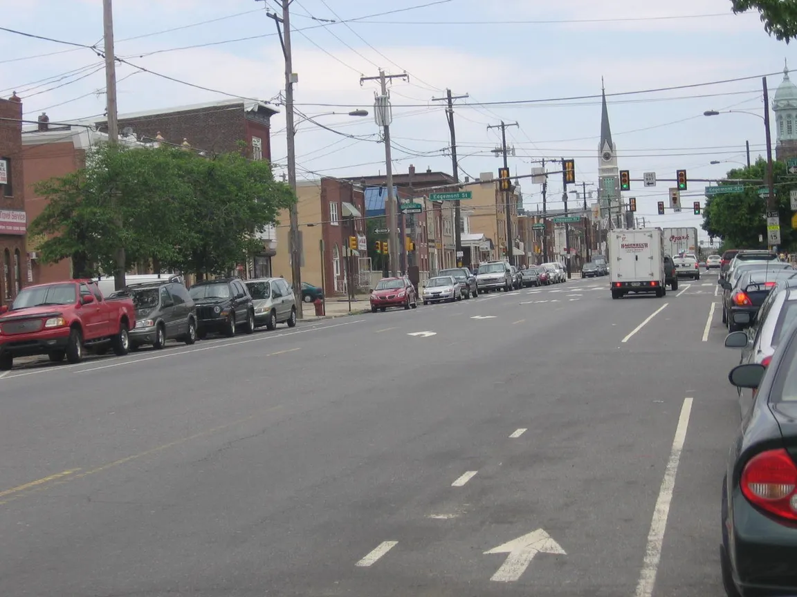 a street in Port Richmond Philadelphia, where we buy homes