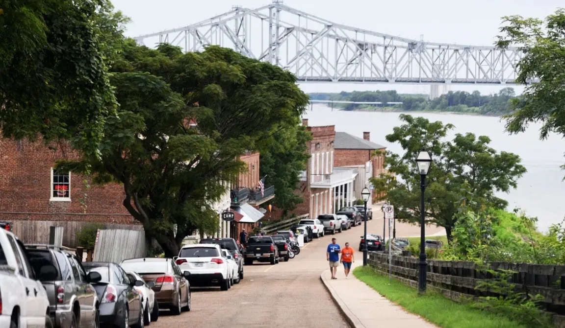 We buy houses Natchez MS