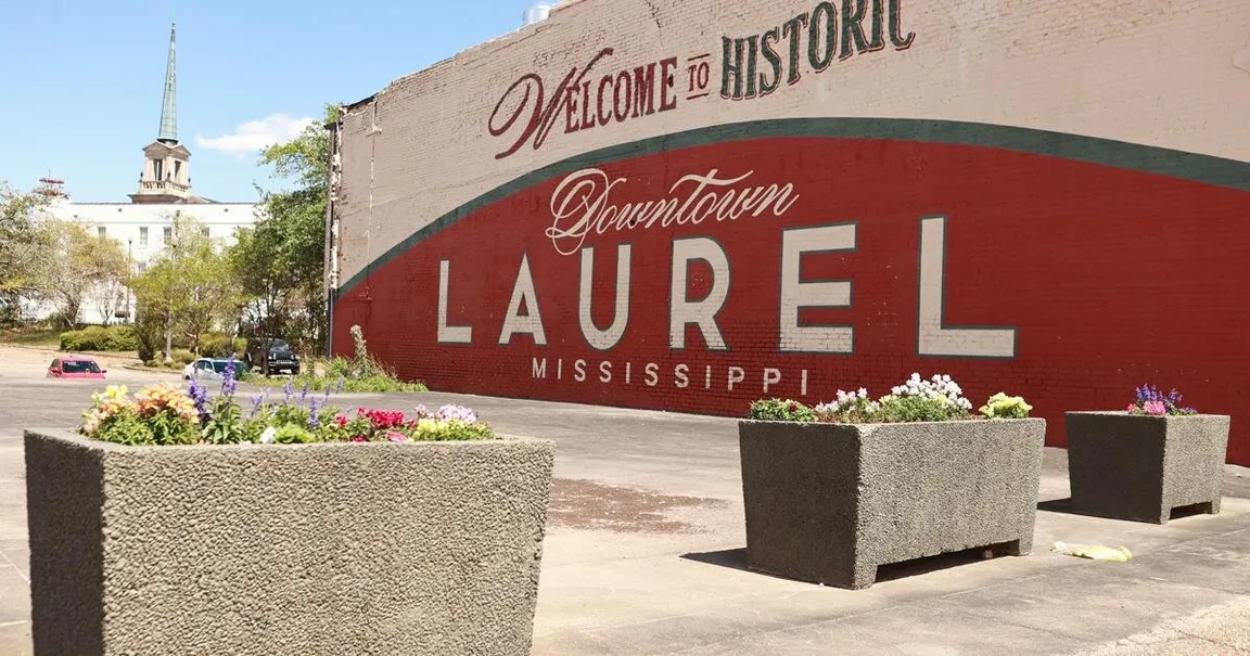 We buy houses Laurel MS